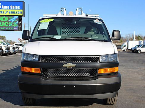 Used 2025 Chevrolet Express 2500 Extended w/ Communications Package image 11
