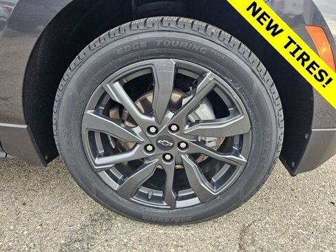 Used 2022 Chevrolet Equinox RS w/ RS Leather Package image 5