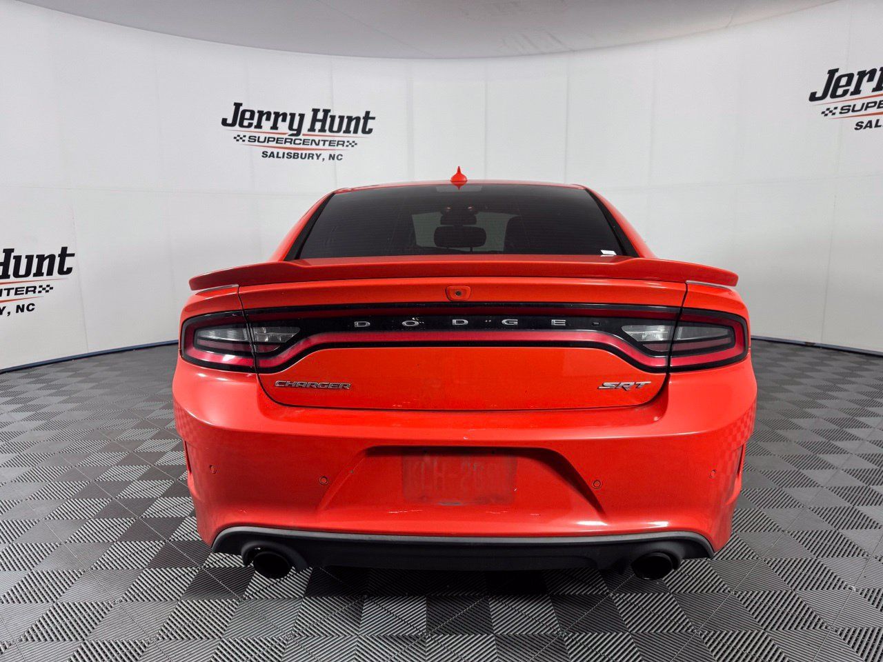 Used 2016 Dodge Charger SRT Hellcat RWD image 8