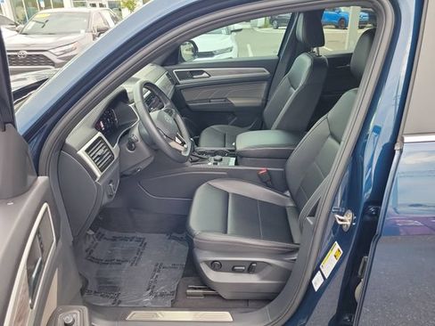 Certified 2023 Volkswagen Atlas Cross Sport SE w/ Black Wheel Package AWD/4WD image 19