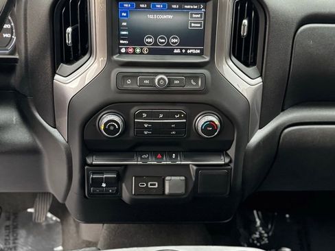 Used 2023 Chevrolet Silverado 2500 Custom w/ Custom Value Package image 16