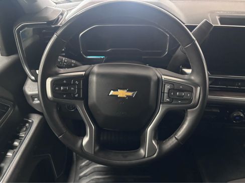 Used 2025 Chevrolet Silverado 2500 LT w/ Convenience Package AWD/4WD image 15