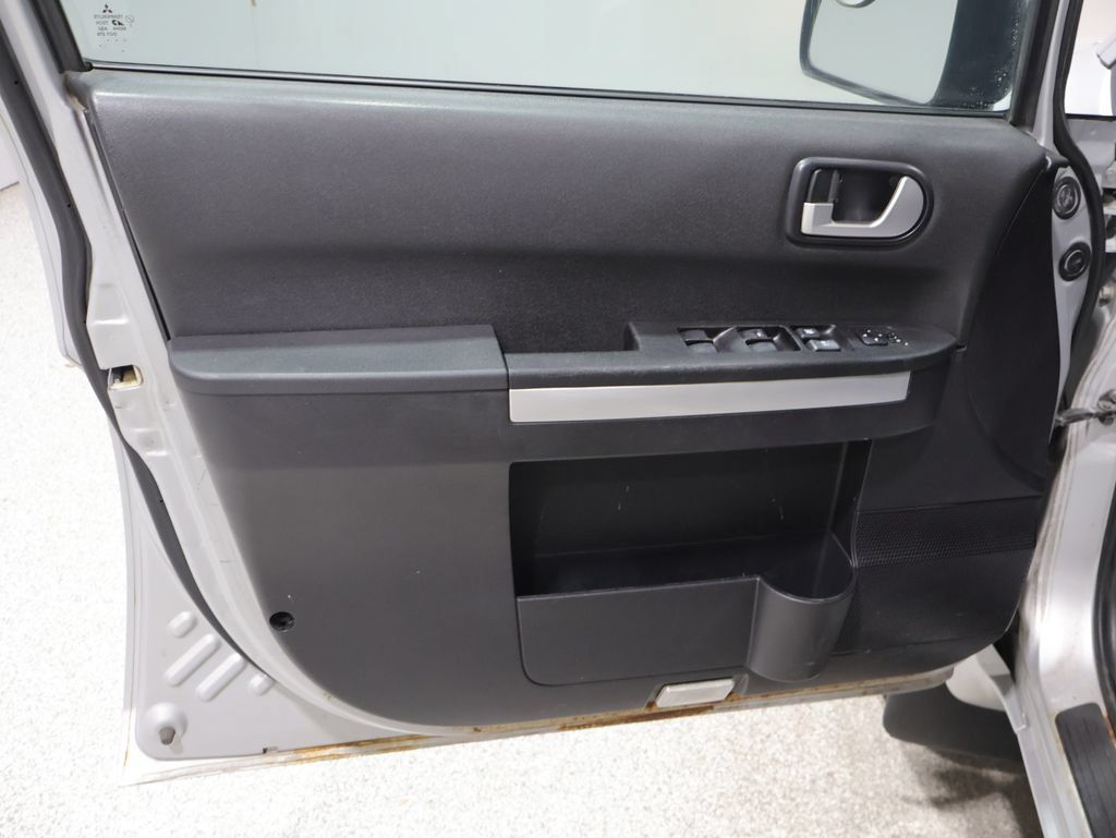 Used 2008 Mitsubishi Endeavor LS AWD/4WD image 19