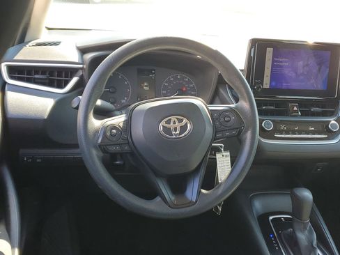 Used 2024 Toyota Corolla LE image 12
