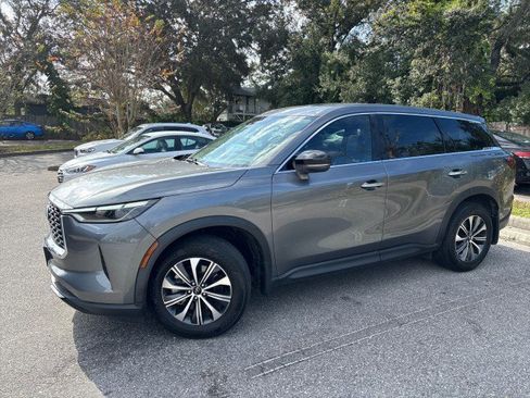 Used 2024 INFINITI QX60 Pure image 3