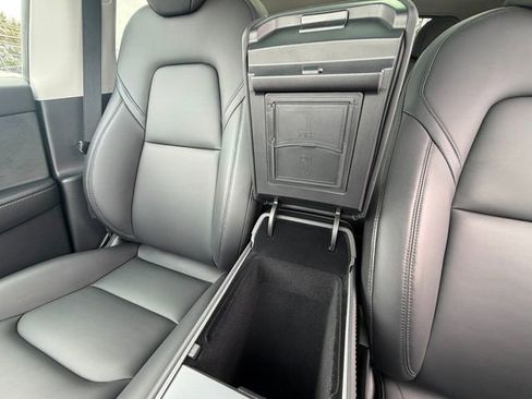 Used 2023 Tesla Model Y Long Range image 16