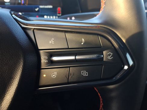 Used 2025 Chevrolet Equinox RS w/ Safety and Technology Package image 22