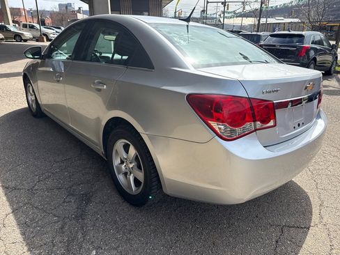 Used 2014 Chevrolet Cruze LT w/ Technology Package image 2