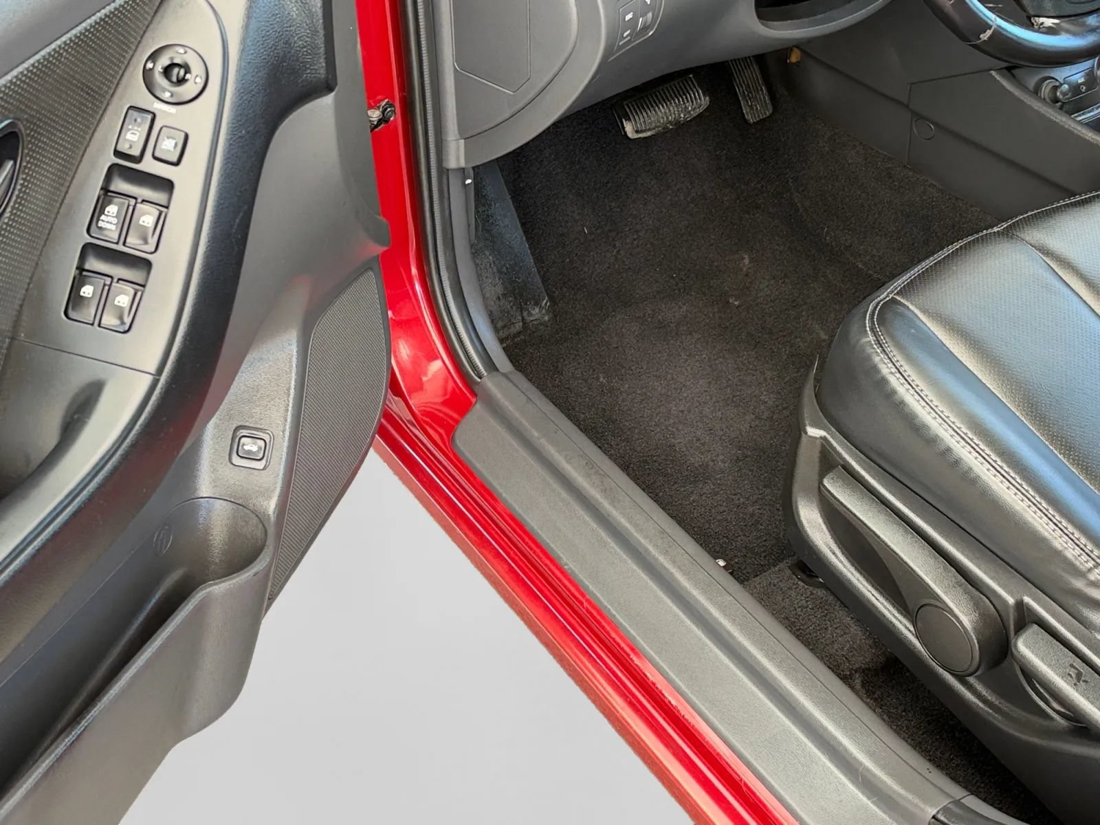 Used 2008 Hyundai Elantra GLS FWD image 11