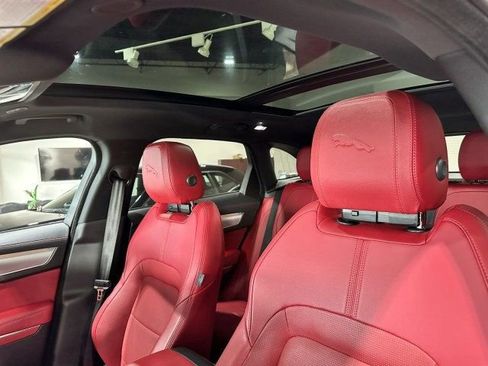 Used 2023 Jaguar F-PACE R-Dynamic S image 19