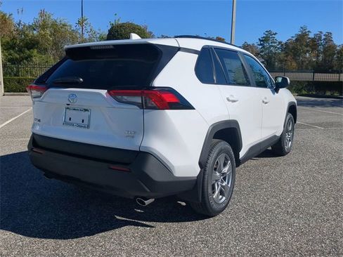 New 2025 Toyota RAV4 XLE image 4