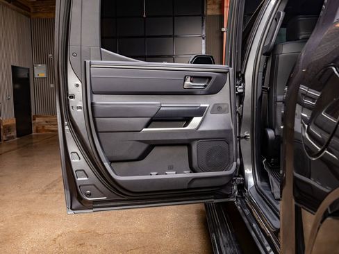 Used 2025 Toyota Tundra Platinum image 38