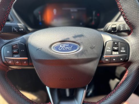 Used 2025 Ford Escape ST-Line Select AWD/4WD image 21