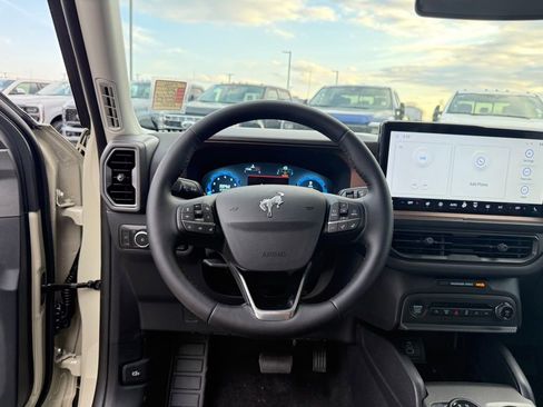 New 2025 Ford Bronco Sport Outer Banks image 14