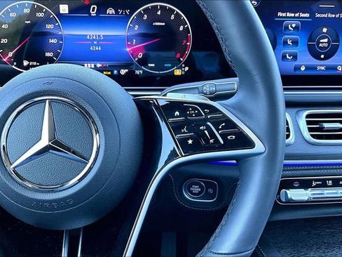 Used 2024 Mercedes-Benz GLE 580 4MATIC image 12