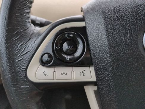 Used 2016 Toyota Prius Four w/ Advanced Technology Package FWD image 24