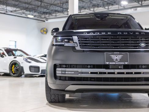 Used 2023 Land Rover Range Rover SE image 20