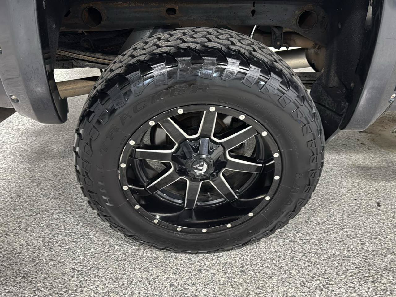 Used 2017 Chevrolet Silverado 1500 LT AWD/4WD image 8