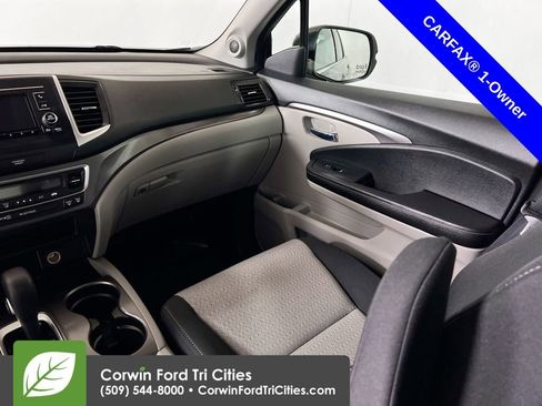 Used 2017 Honda Ridgeline RTS image 24