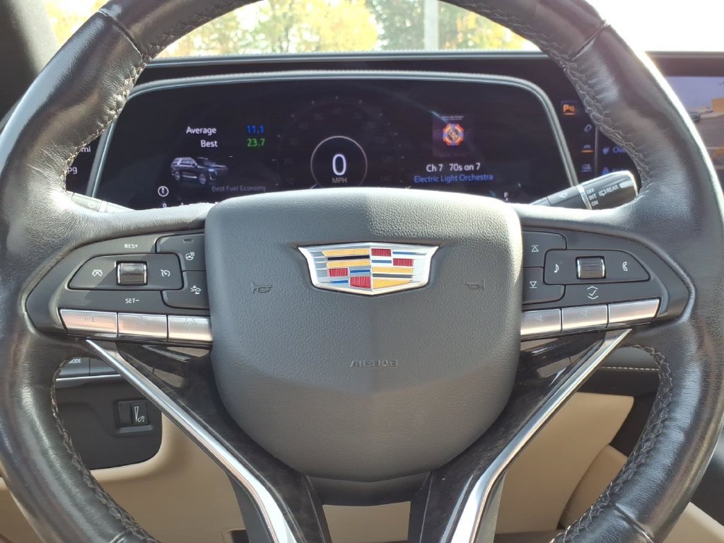 Used 2024 Cadillac Escalade ESV Premium Luxury w/ LPO, Floor Liner Package AWD/4WD image 25