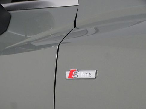 Used 2024 Audi Q3 2.0T Premium Plus image 48