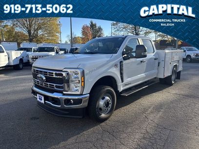 New 2025 Ford F350 XL w/ XL Chrome Package