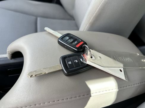 Used 2022 Honda HR-V LX image 26