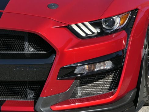 Used 2020 Ford Mustang Shelby GT500 w/ Technology Package image 8