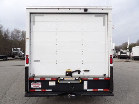 Used 2021 Ford E-350 and Econoline 350 Super Duty image 6