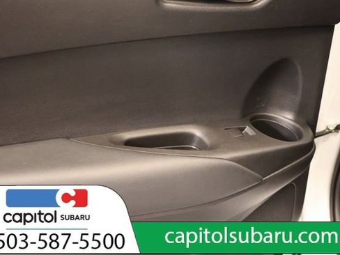 Used 2022 Toyota Corolla Cross XLE image 30