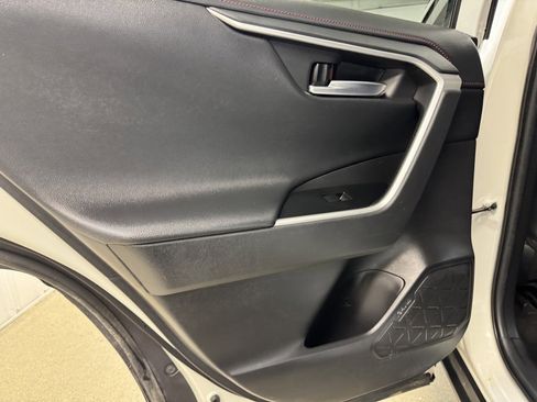 Used 2020 Toyota RAV4 TRD Off-Road image 14