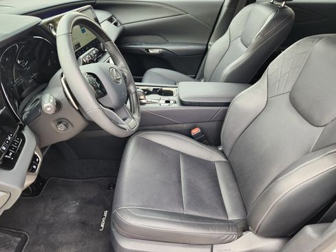 Certified 2025 Lexus RX 350 Premium Plus image 17