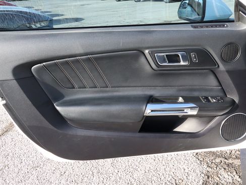 Used 2019 Ford Mustang GT Premium image 13