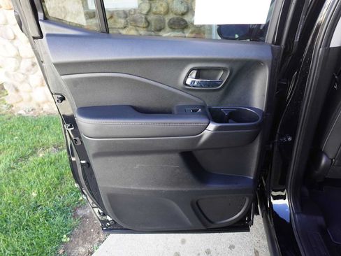 Used 2023 Honda Ridgeline RTL image 24