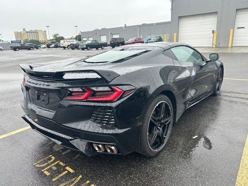 Used 2023 Chevrolet Corvette Stingray Premium Cpe w/ Z51 Performance Package RWD image 4
