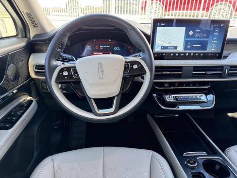 New 2026 Lincoln Corsair Grand Touring image 17