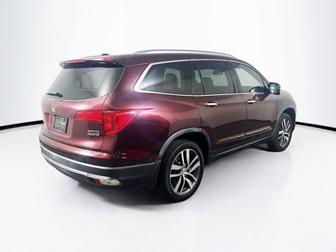 Used 2017 Honda Pilot Touring image 9