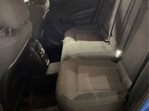 Used 2019 Dodge Charger SXT image 9