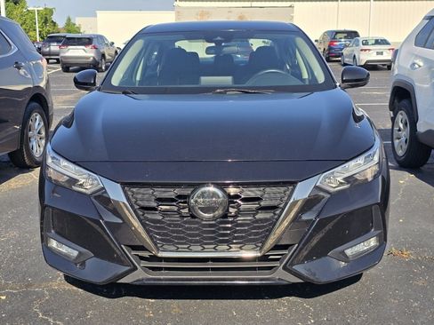 Used 2023 Nissan Sentra SR w/ Trunk Package FWD image 2