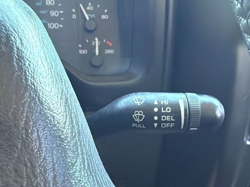 Used 2000 Jeep Wrangler Sport AWD/4WD image 25
