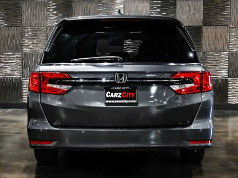 Used 2023 Honda Odyssey Touring image 10