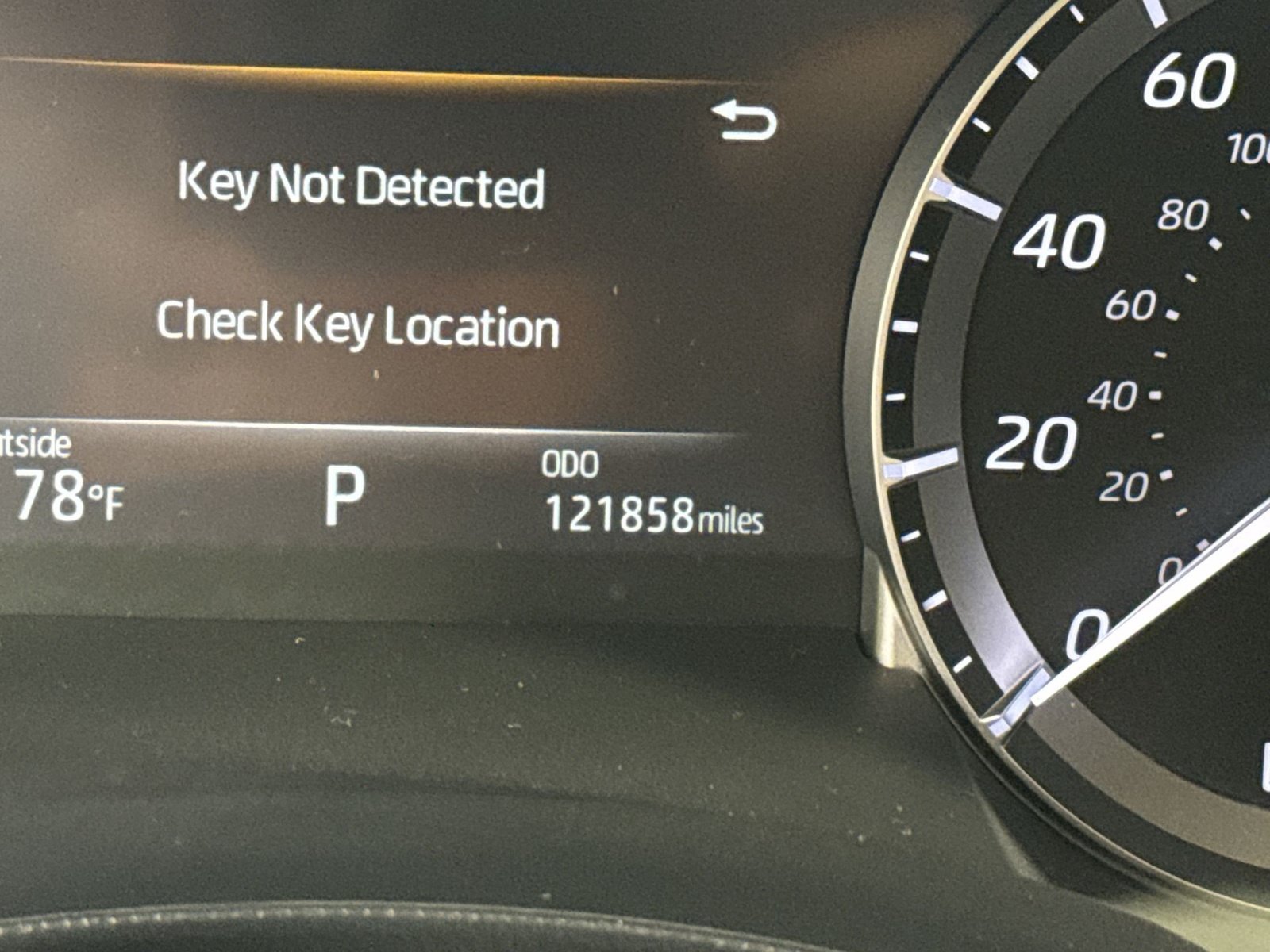 Used 2023 Toyota Highlander LE AWD/4WD image 29