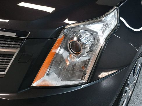 Used 2011 Cadillac SRX Premium image 12