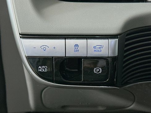 Used 2024 Hyundai Ioniq 5 SEL image 16