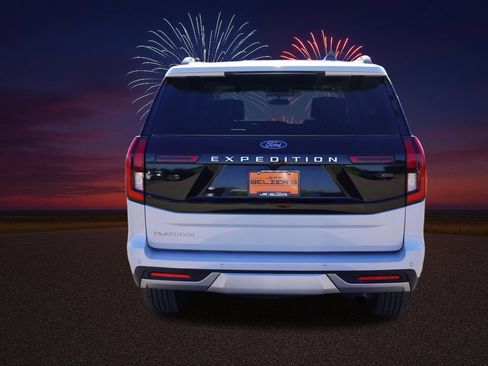 Certified 2025 Ford Expedition Platinum AWD/4WD image 6