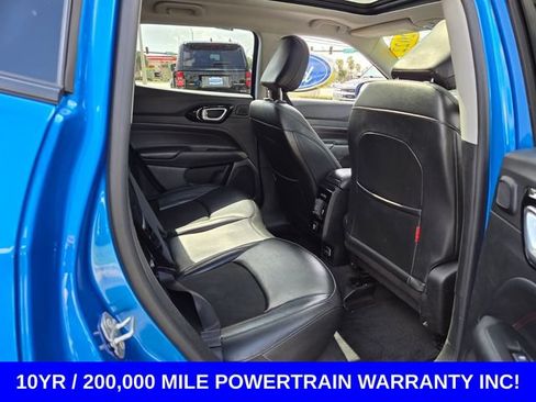 Used 2022 Jeep Compass Trailhawk w/ Sun and Sound Group AWD/4WD image 18