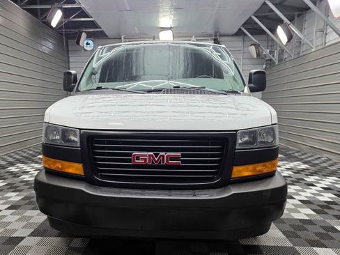 Used 2023 GMC Savana 2500 w/ Driver Convenience Package RWD image 4