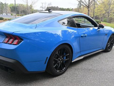 Used 2024 Ford Mustang GT Premium image 7