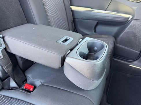 Used 2020 Dodge Journey SE w/ SE Popular Equipment Group FWD image 36