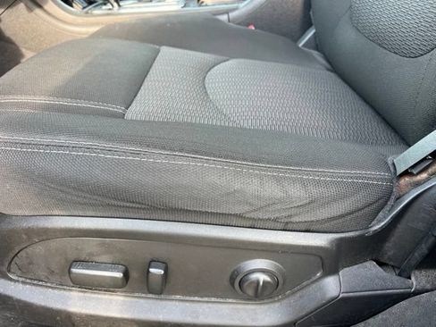 Used 2016 Chevrolet Traverse LT w/ Style and Technology Package FWD image 17